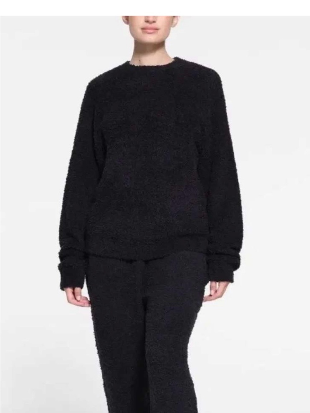 NWT Skims Cozy Fuzzy Crewneck Sweater